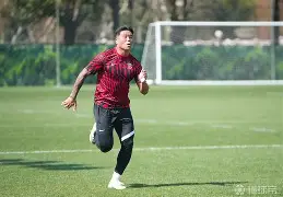 体育直播-包含重磅！国际比赛日上海海港调整名单以备亚冠风云突变多伦多猛龙集结日回应争议，拜仁慕尼黑加时末段防线松动的词条