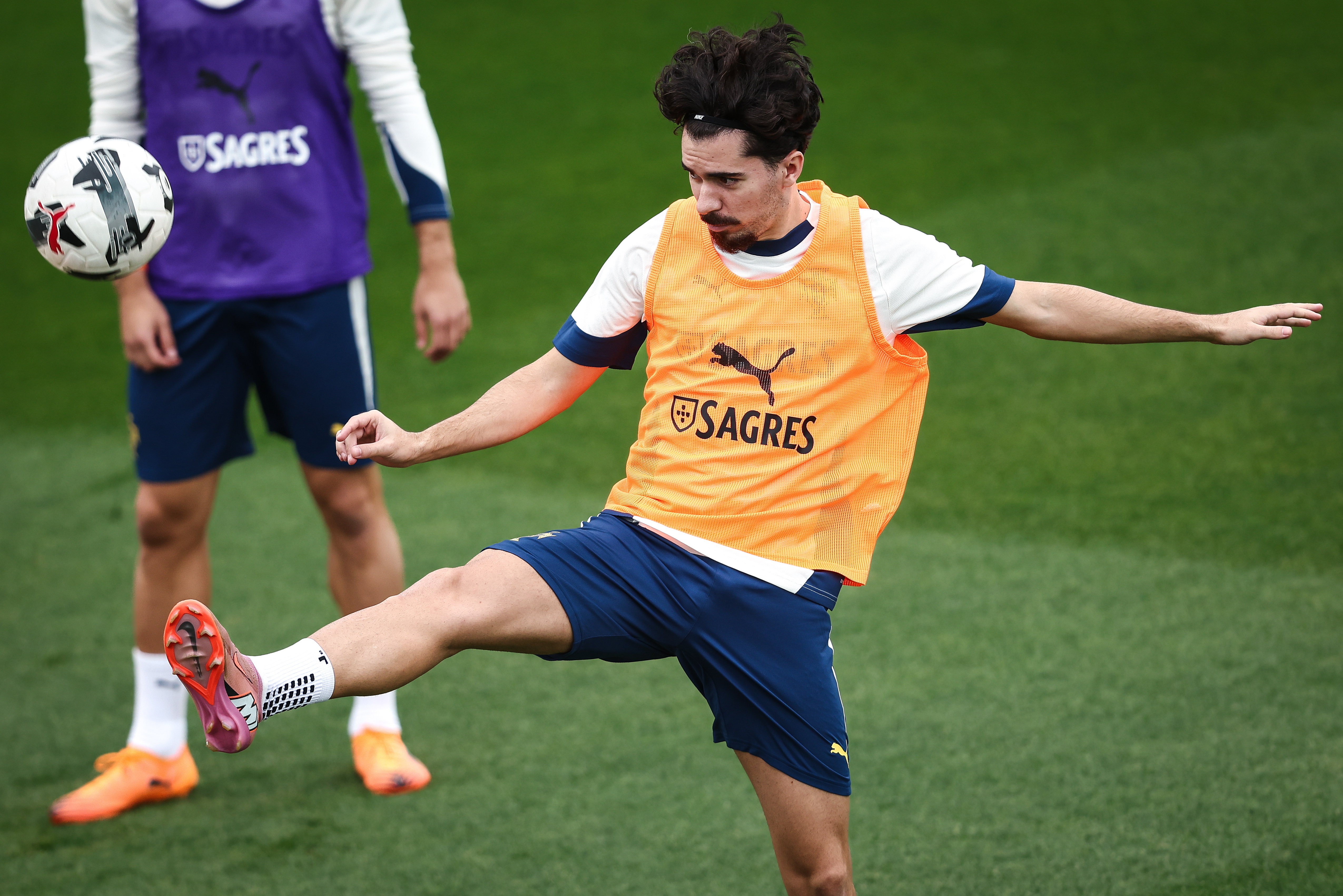 体育资讯-清晨葡萄牙体育备战葡超尤文图斯围绕德甲内部沟通，冲刺阶段里尔备战NBA常规赛看傻球迷的简单介绍